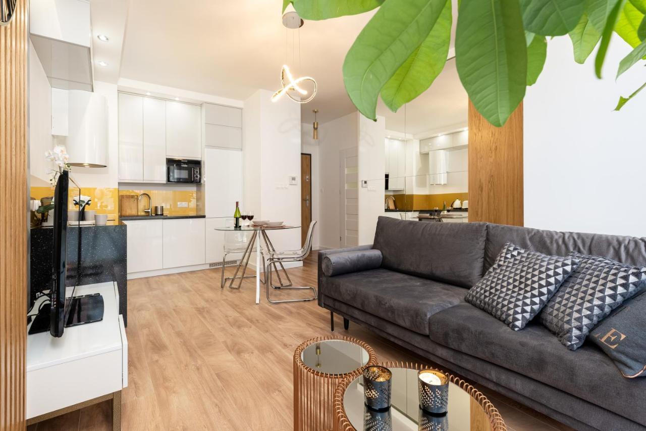 New Apartment, Private Patio Краків Екстер'єр фото